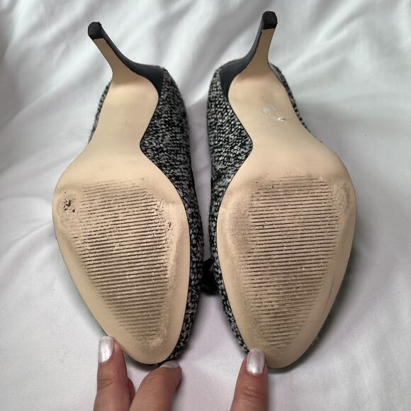 Talbots Womens Pumps Black/White Knit Heels Leather Inner and Soles Size 6.5 EUC - Picture 9 of 13